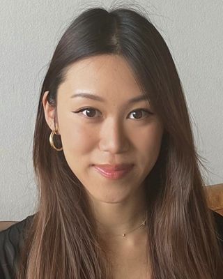 Helen Han, Registered Psychotherapist